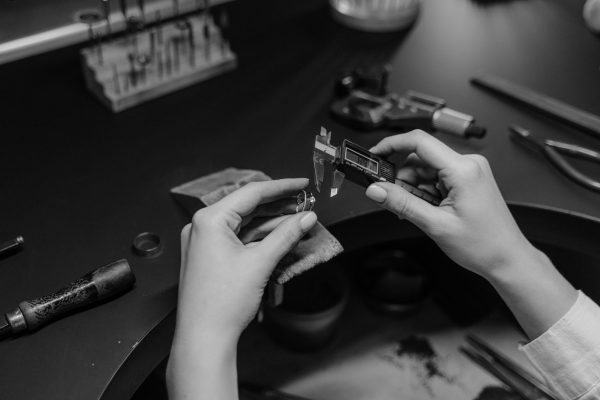 Où faire estimer tes bijoux en toute confiance ?