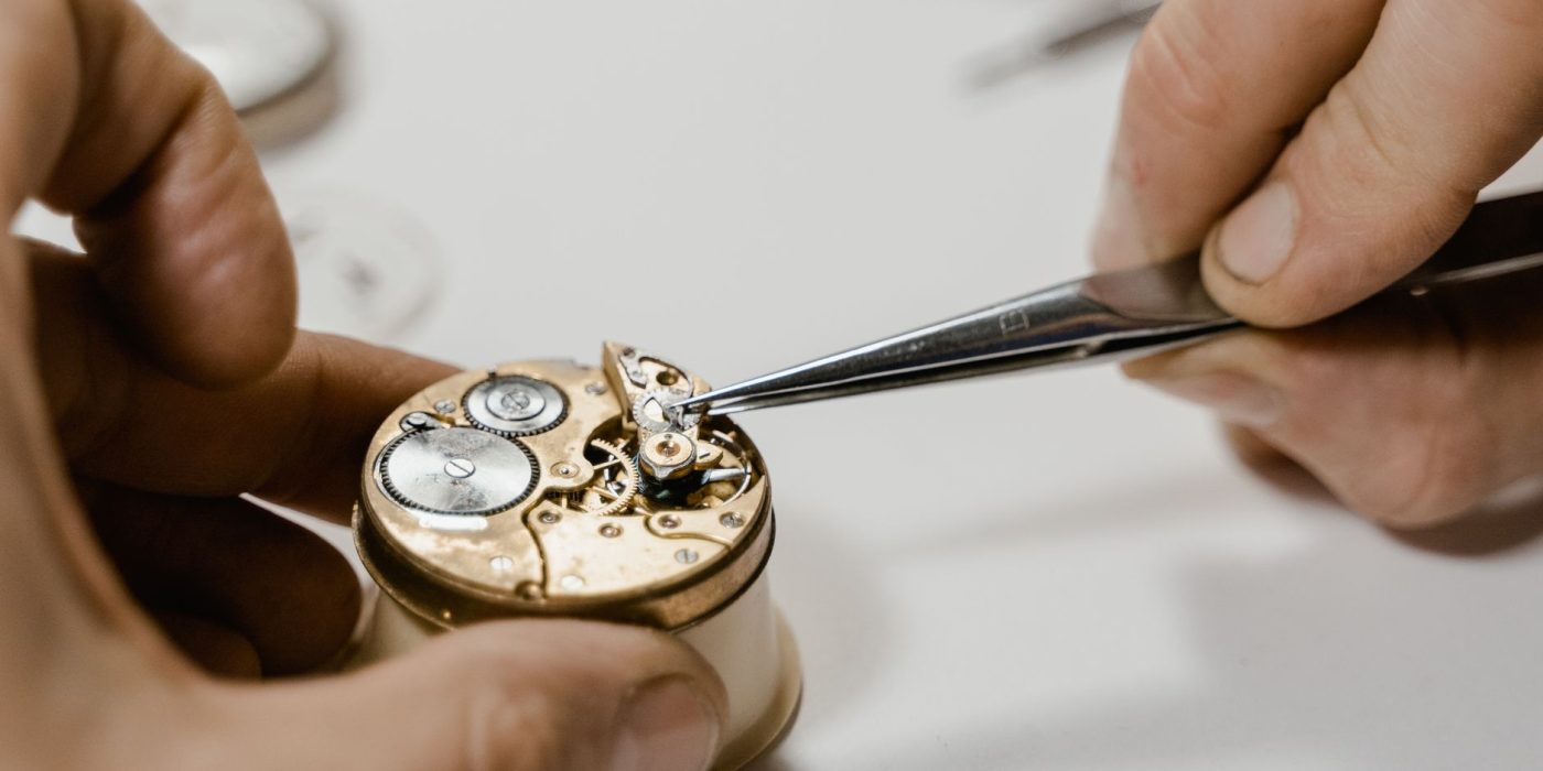 Où changer la pile de ta montre sans te ruiner ?