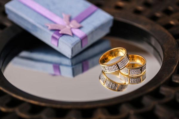 Or 375 : c’est quoi, et que vaut ce 9 carats ?