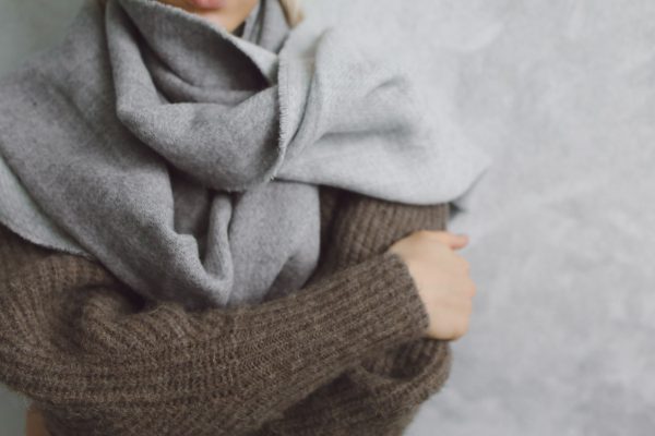 Porte ton écharpe avec le bon nœud, sans qu&rsquo;elle glisse