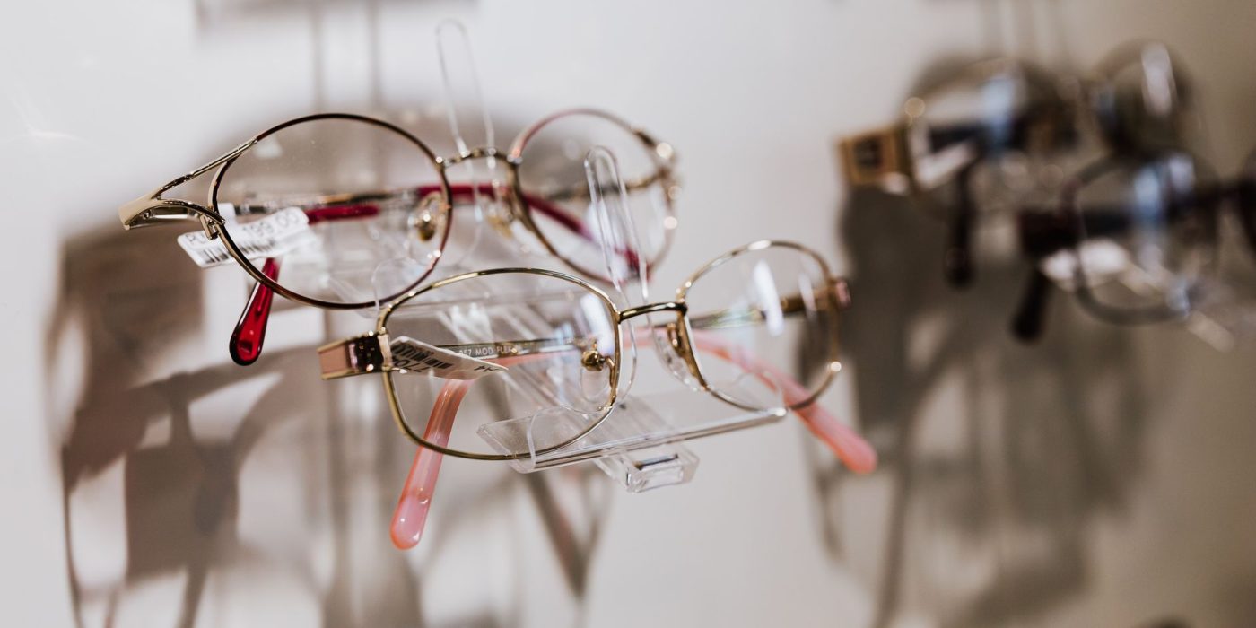 Comment choisir tes lunettes sans te tromper de monture ?