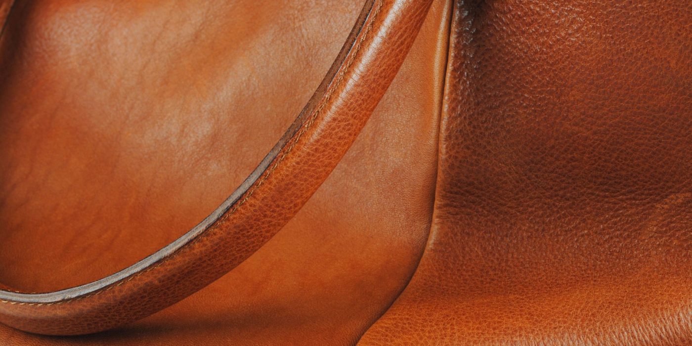 Simili cuir qui s’effrite : peut-on vraiment le réparer ?